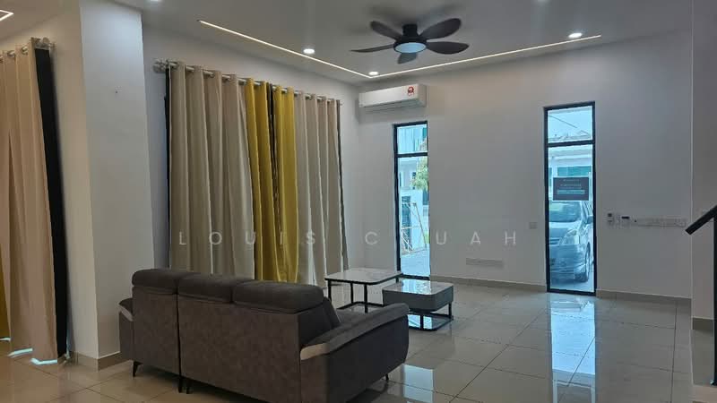 Rumah Teres untuk Disewa di Bandar Cassia (Batu Kawan) - Louis Chuah - Living Room - PropertyGuru.com.my