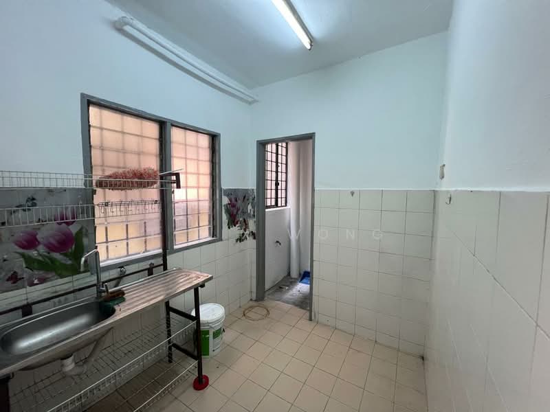 Pangsapuri untuk Disewa di Pangsapuri Seri Pulai - Felix Wong - Kitchen - PropertyGuru.com.my