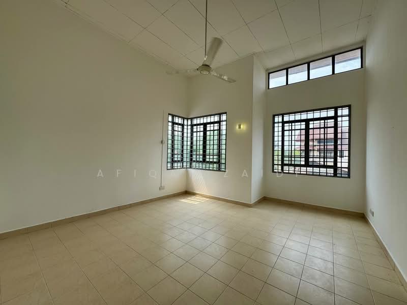 2-storey Terraced House for Sale in Bukit Jelutong (Shah Alam) - Afiqah zaidi - PropertyGuru.com.my