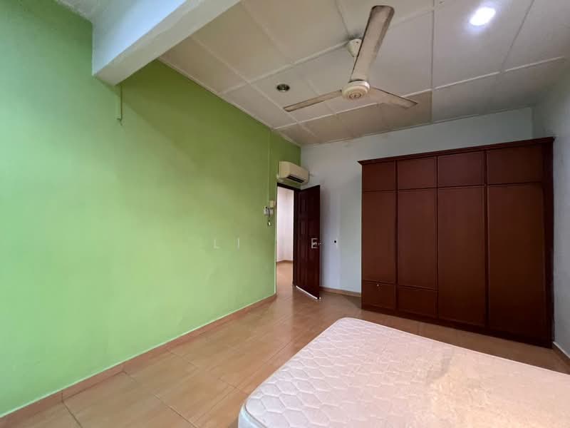 2-storey Terraced House for Rent in Taman Molek (Johor Bahru) - Li Wei - PropertyGuru.com.my