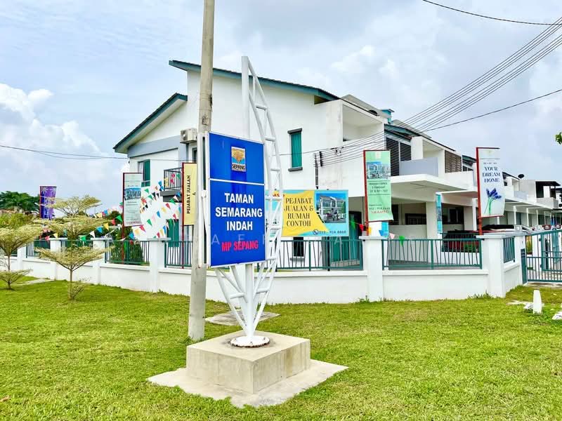 Rumah Teres 2 Tingkat untuk Dijual di Dengkil (Selangor) - Ashraff Daniel - PropertyGuru.com.my