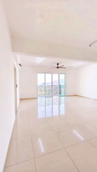 Flat for Rent at IDEAL RESIDENCY - Jinelle Ong - Living Room - PropertyGuru.com.my