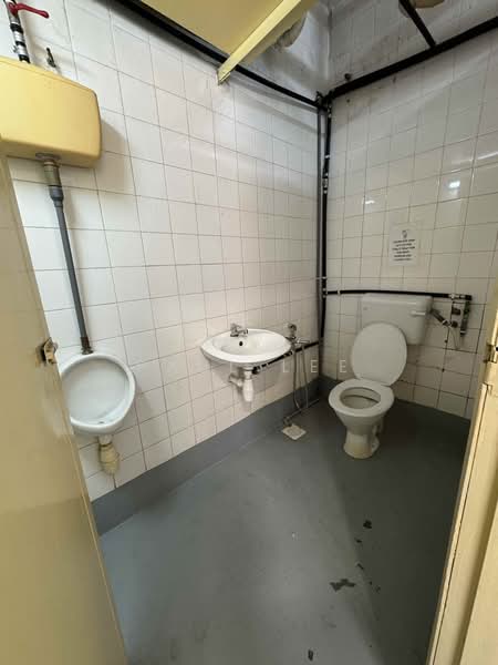 Office for Rent in BANDAR PUCHONG JAYA (Puchong) - Paul Lee - Bathroom - PropertyGuru.com.my