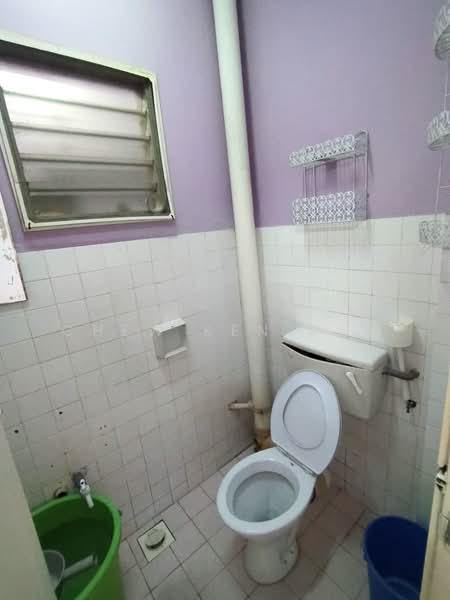 Apartment for Sale at Pandan Terrace Apartment - Chew Ken San - Bathroom - PropertyGuru.com.my