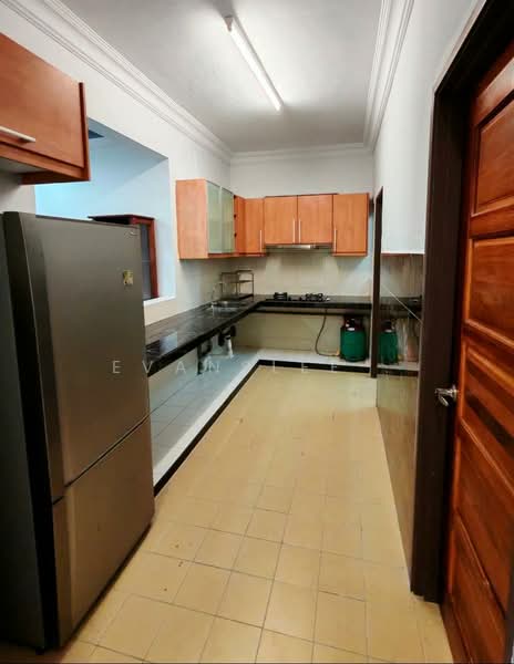 Kondominium untuk Disewa di Aman Heights Condominium - Evanslee . - Kitchen - PropertyGuru.com.my