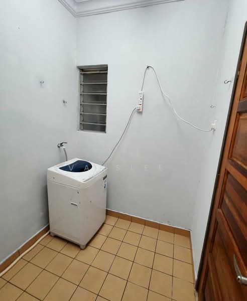 Kondominium untuk Disewa di Aman Heights Condominium - Evanslee . - Interior - PropertyGuru.com.my