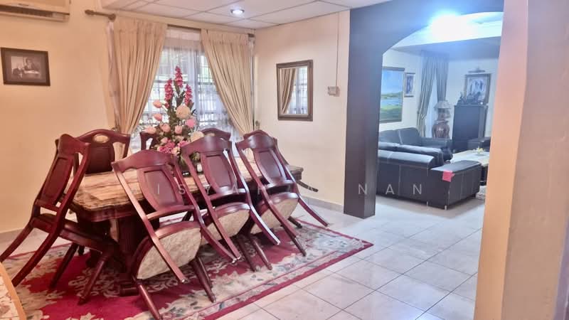 Rumah Banglo untuk Dijual di Tok Sira (Kuantan) - Aisyah Aznan - Dining Room - PropertyGuru.com.my
