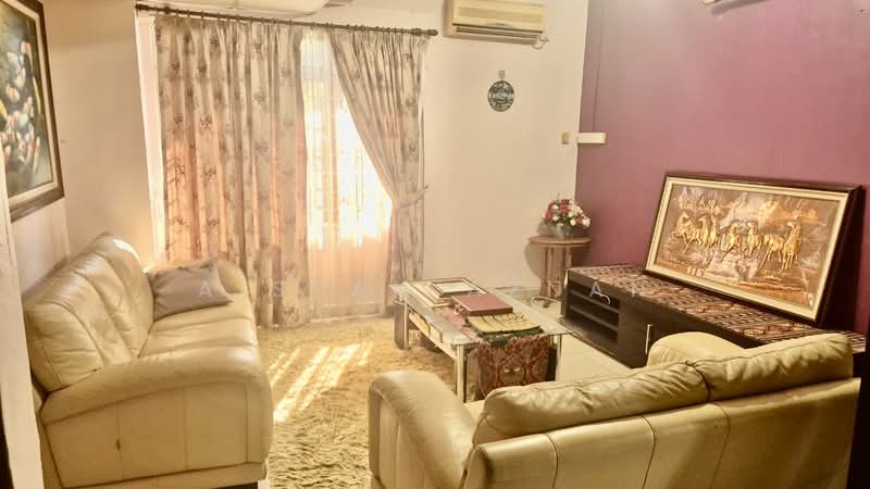 Rumah Banglo untuk Dijual di Tok Sira (Kuantan) - Aisyah Aznan - Living Room - PropertyGuru.com.my