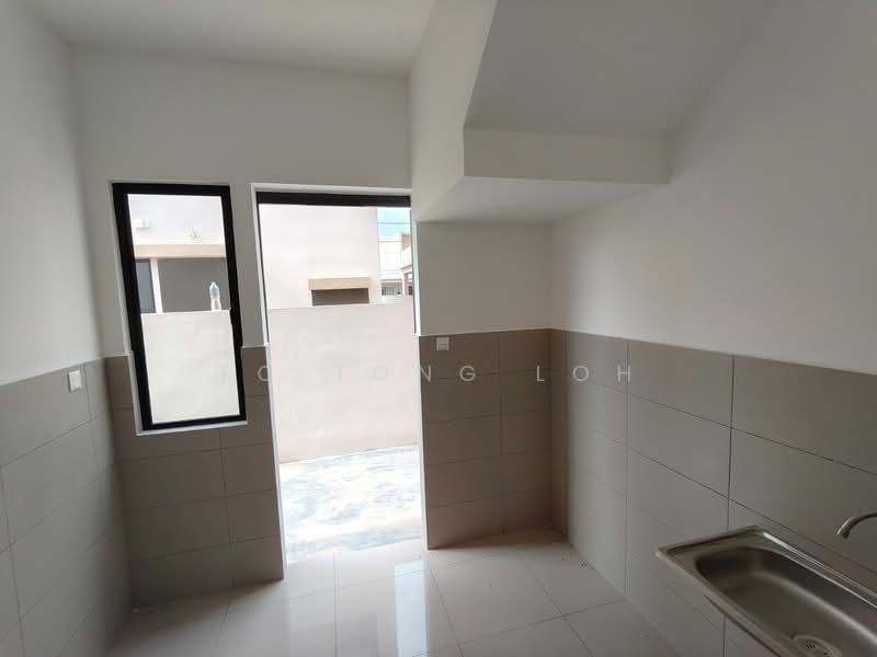 Zero-Lot Bungalow for Sale in Kulim (Kedah) - TC Tong Loh - Kitchen - PropertyGuru.com.my