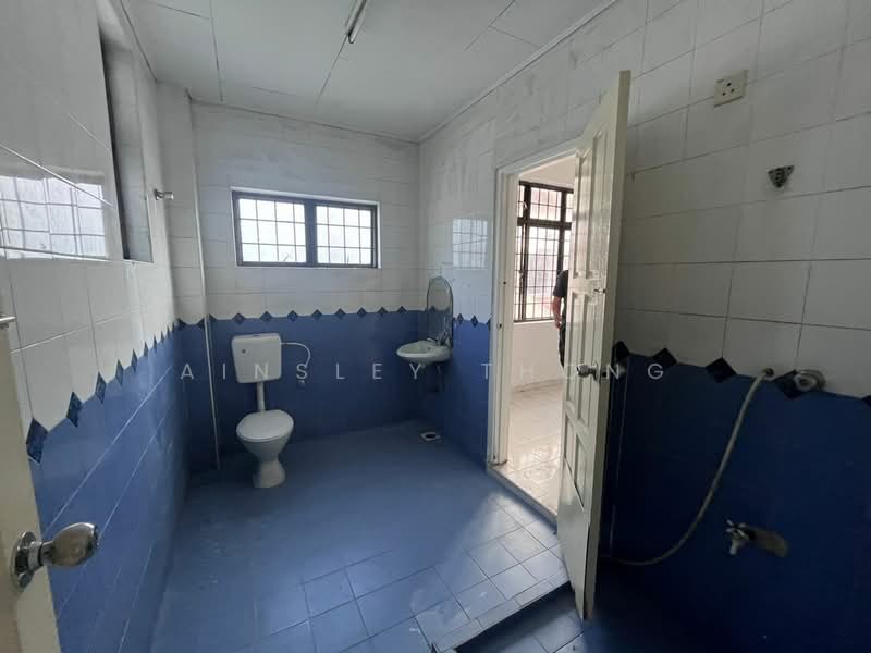 2-storey Terraced House for Sale in Taman Pinji Perdana (Lahat) - Ainsley Thong - Bathroom - PropertyGuru.com.my