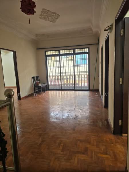 Link Bungalow for Sale in Taman Sentosa (Klang) - Endy Law Law - Living Room - PropertyGuru.com.my