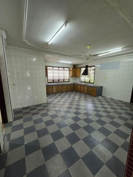 Link Bungalow for Sale in Taman Sentosa (Klang) - Endy Law Law - Kitchen - PropertyGuru.com.my