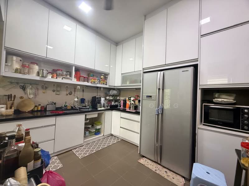 2-storey Terraced House for Sale in Bandar Kinrara Seksyen 6 (Bandar Kinrara) - Celine Kong - Kitchen - PropertyGuru.com.my