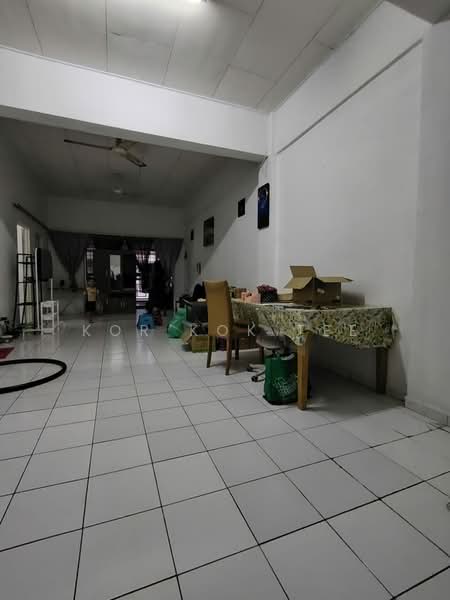 Flat for Rent at Taman Sri Manja - Kor Kok Tee - Living Room - PropertyGuru.com.my