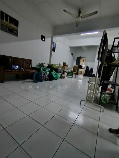 Flat for Rent at Taman Sri Manja - Kor Kok Tee - PropertyGuru.com.my