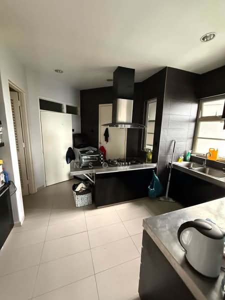 Condominium for Sale at The Straits View Condominium - Winson Lim - Kitchen - PropertyGuru.com.my
