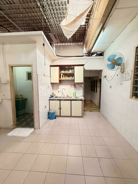 Rumah Berkembar untuk Dijual di Paya Terubong (Ayer Itam) - Jeff Ooi - Kitchen - PropertyGuru.com.my