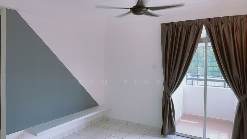Kondominium untuk Disewa di D'aman Crimson - Tom Ting - Balcony - PropertyGuru.com.my
