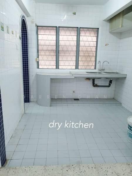 Apartment for Rent at Dahlia Apartment - Darren Chan - Kitchen - PropertyGuru.com.my