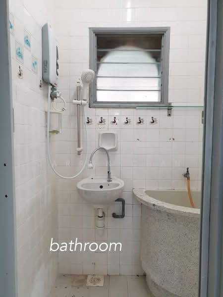 Apartment for Rent at Dahlia Apartment - Darren Chan - Bathroom - PropertyGuru.com.my