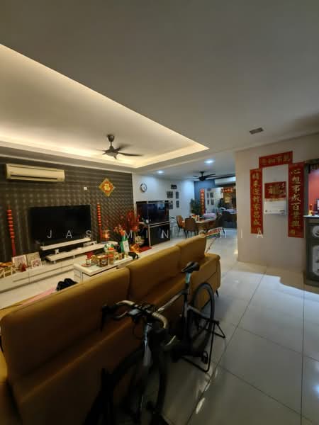 3-storey Terraced House for Sale in Taman Fadason (Kepong) - Jasemin Chia - Living Room - PropertyGuru.com.my
