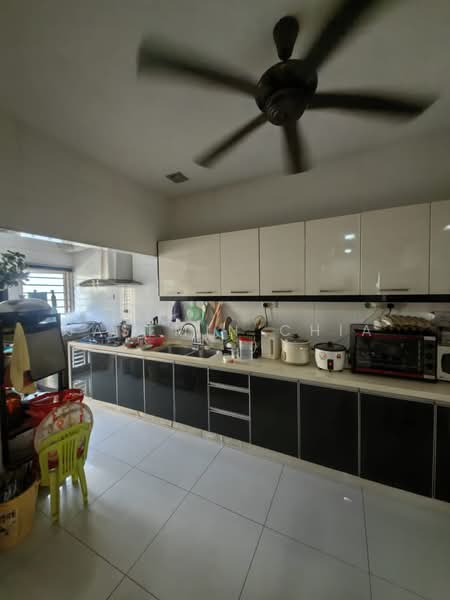 3-storey Terraced House for Sale in Taman Fadason (Kepong) - Jasemin Chia - Kitchen - PropertyGuru.com.my