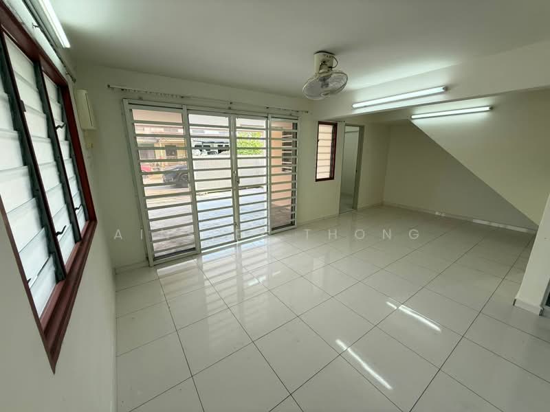 Rumah Teres 2 Tingkat untuk Dijual di Taman Rasi (Menglembu) - Ainsley Thong - Living Room - PropertyGuru.com.my