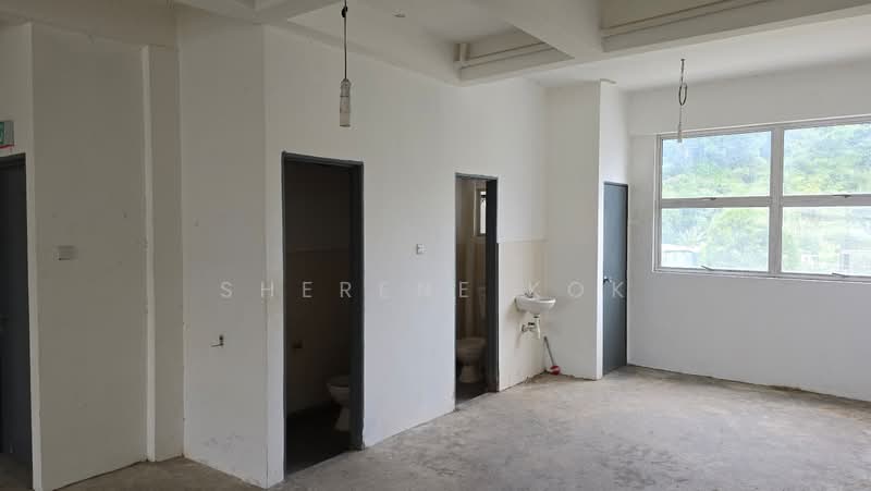 Shop for Sale in Samarahan (Sarawak) - Sherene Kok - Interior - PropertyGuru.com.my