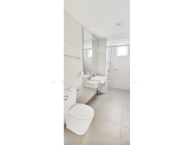 Condominium for Rent at South Brooks - Hacken Gan - Bathroom - PropertyGuru.com.my