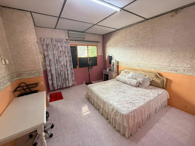 Rumah Teres 1.5 Tingkat untuk Dijual di Bercham (Ipoh) - Ainsley Thong - Bedroom - PropertyGuru.com.my