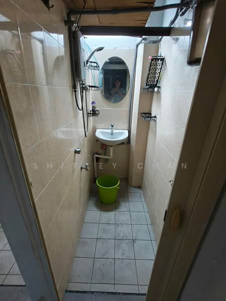 Flat for Rent at Apartment Minang Ria 1 - Shirley Chan - Bathroom - PropertyGuru.com.my