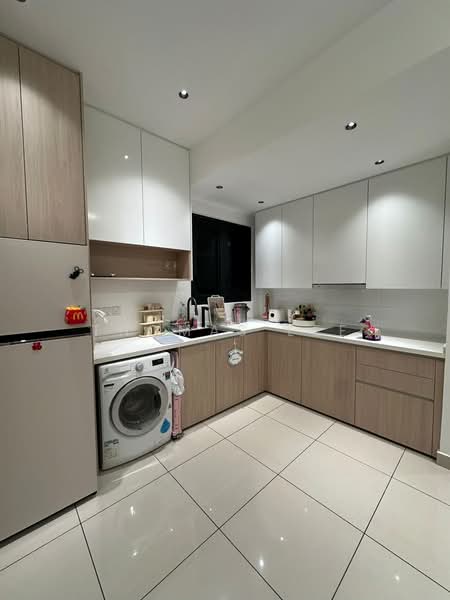 Servis Apartment untuk Dijual di 28 Boulevard - thomas lee - Kitchen - PropertyGuru.com.my