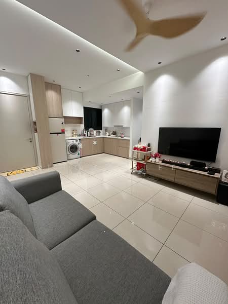 Servis Apartment untuk Dijual di 28 Boulevard - thomas lee - Living Room - PropertyGuru.com.my