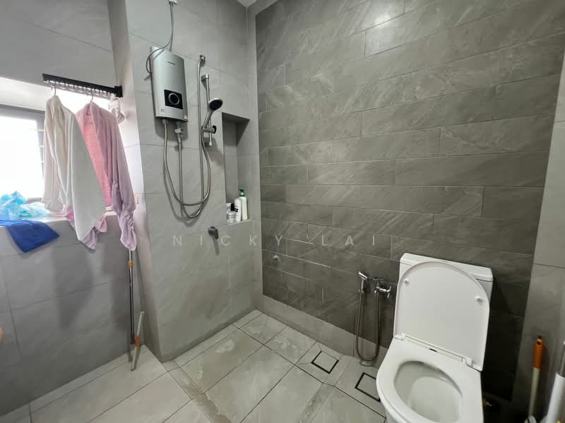 Semi-Detached House for Sale in Kota Emerald (Rawang) - Nicky Lai - Bathroom - PropertyGuru.com.my