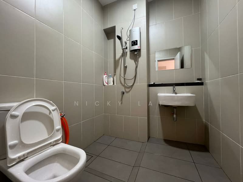 Semi-Detached House for Sale in Kota Emerald (Rawang) - Nicky Lai - Bathroom - PropertyGuru.com.my