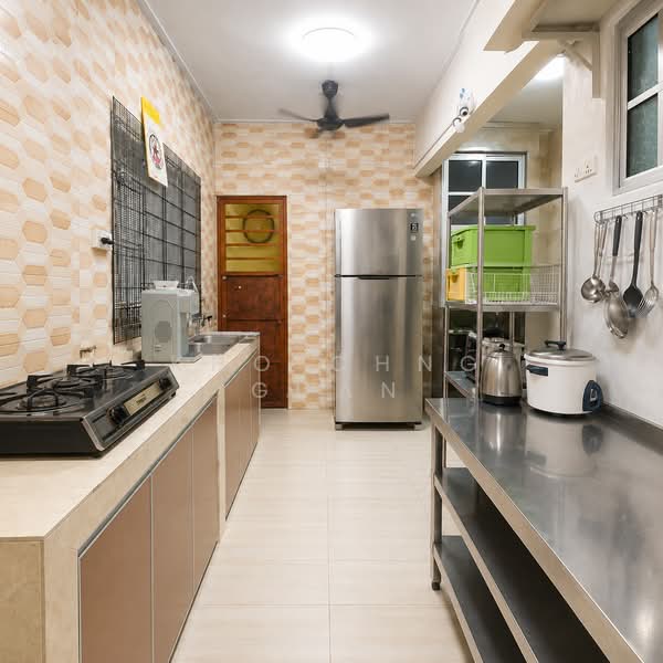 Semi-Detached House for Sale in Bandar Country Homes (Rawang) - Kho Chng Guan - Kitchen - PropertyGuru.com.my