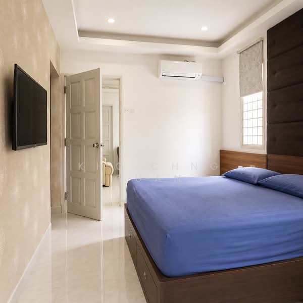 Semi-Detached House for Sale in Bandar Country Homes (Rawang) - Kho Chng Guan - Bedroom - PropertyGuru.com.my