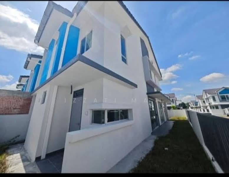 Rumah Teres 2 Tingkat untuk Dijual di Bandar Serenia (Dengkil) - Izzati Mat - Exterior - PropertyGuru.com.my