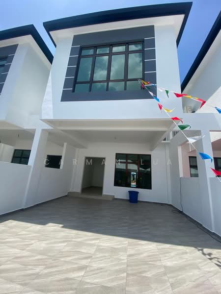 Rumah Teres 2 Tingkat untuk Dijual di Taman Cheng Indah (Cheng) - Carman Lua - Exterior - PropertyGuru.com.my
