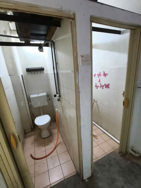 Flat for Rent at Apartment Minang Ria 1 - Shirley Chan - Bathroom - PropertyGuru.com.my