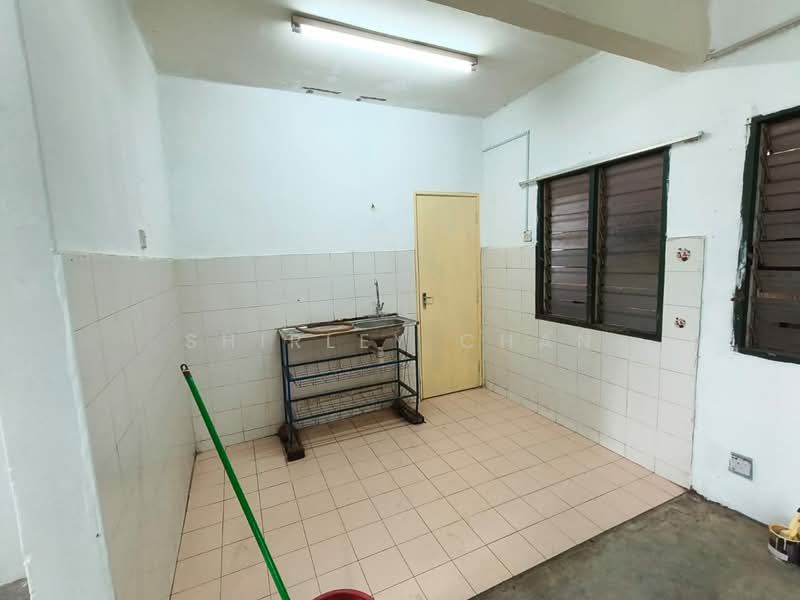 Flat for Rent at Apartment Minang Ria 1 - Shirley Chan - Kitchen - PropertyGuru.com.my