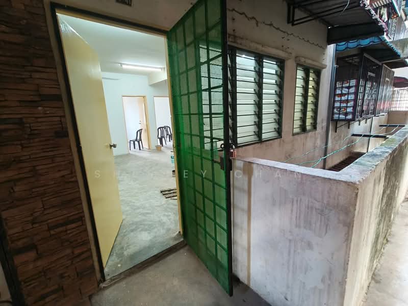 Flat for Rent at Apartment Minang Ria 1 - Shirley Chan - Entrance - PropertyGuru.com.my