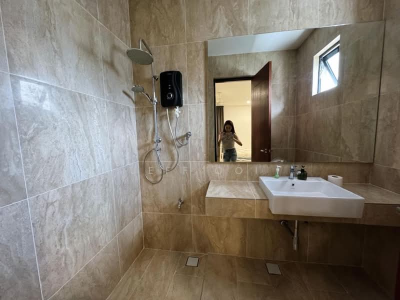 Bungalow for Sale in Minden Heights (Gelugor) - Jeff Ooi - Bathroom - PropertyGuru.com.my