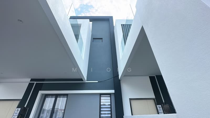 Rumah Teres 2 Tingkat untuk Dijual di Cheng (Melaka) - Mii Ong - Exterior - PropertyGuru.com.my
