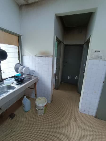 2-storey Terraced House for Sale in Taman Tun Dr Ismail (Kuala Lumpur) - Kelvin Ng - Kitchen - PropertyGuru.com.my