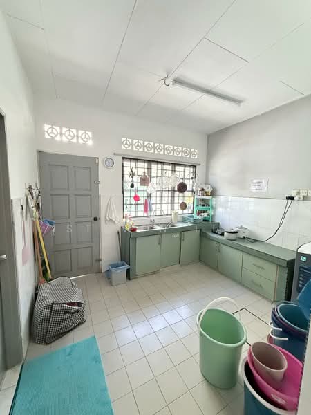 Rumah Teres 1 Tingkat untuk Disewa di Seksyen 14 (Petaling Jaya) - Steven Lim - Kitchen - PropertyGuru.com.my