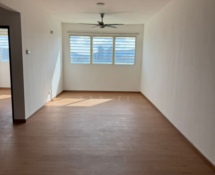 Service Residence for Sale at Amara Residences - Yan Zi - Living Room - PropertyGuru.com.my