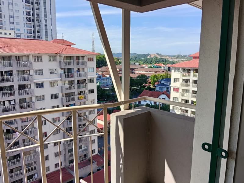 Pangsapuri untuk Disewa di Arena Green - KK Yap - Balcony - PropertyGuru.com.my