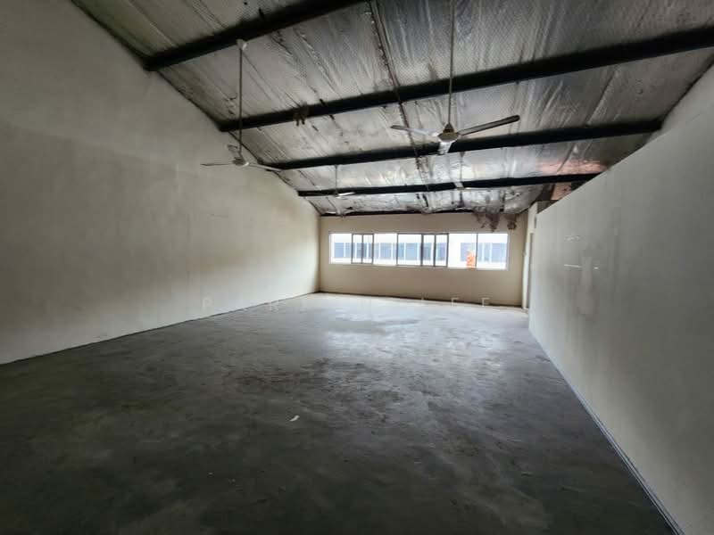 Terrace Factory for Rent in Taman Timur (Kulai) - Parkin Lee - Interior - PropertyGuru.com.my