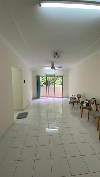 Apartment for Sale at Pangsapuri Saraka - WESLEY LOH - Living Room - PropertyGuru.com.my